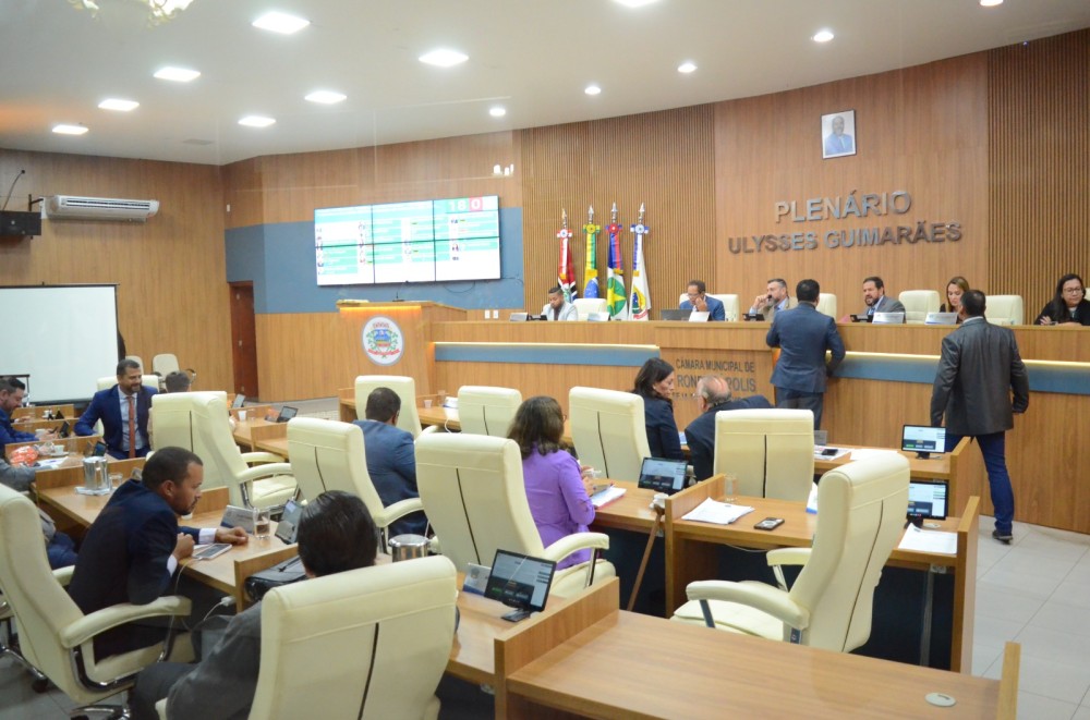 Câmara aprova reestruturação do SUAS e flexibilização da verba emergencial das escolas